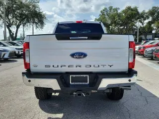 Ford F-250 Super Duty 2019 4x4 XLT 4dr Crew Cab 6.8 ft. SB Pickup