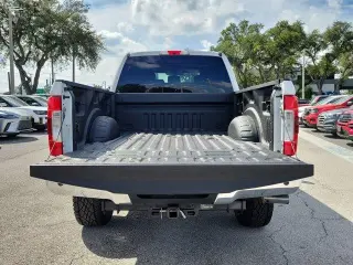 Ford F-250 Super Duty 2019 4x4 XLT 4dr Crew Cab 6.8 ft. SB Pickup