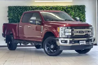 Ford F-250 Super Duty 2017 4x4 Lariat 4dr Crew Cab 6.8 ft. SB Pickup
