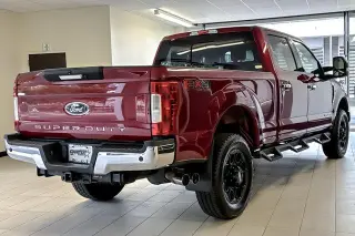 Ford F-250 Super Duty 2017 4x4 Lariat 4dr Crew Cab 6.8 ft. SB Pickup
