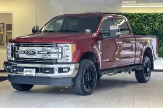Ford F-250 Super Duty 2017 4x4 Lariat 4dr Crew Cab 6.8 ft. SB Pickup