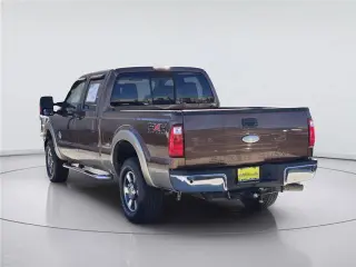Ford F-250 Super Duty 2011 4x4 Lariat 4dr Crew Cab 6.8 ft. Pickup