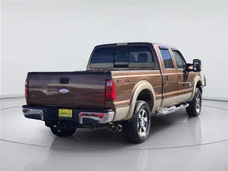 Ford F-250 Super Duty 2011 4x4 Lariat 4dr Crew Cab 6.8 ft. Pickup