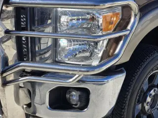 Ford F-250 Super Duty 2011 4x4 Lariat 4dr Crew Cab 6.8 ft. Pickup