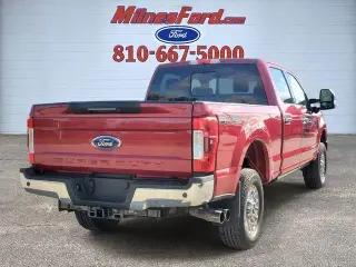 Ford F-250 Super Duty 2019 4x4 Lariat 4dr Crew Cab 8 ft. LB Pickup