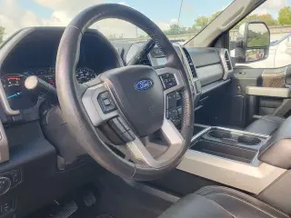 Ford F-250 Super Duty 2019 4x4 Lariat 4dr Crew Cab 8 ft. LB Pickup