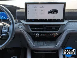 Ford Explorer 2025 AWD Platinum 4dr SUV
