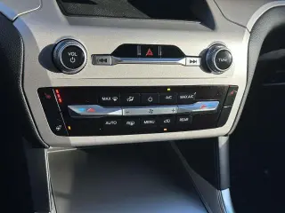 Ford Explorer 2023 AWD XLT 4dr SUV