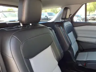 Ford Explorer 2024 XLT 4x4 SUV