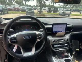 Ford Explorer 2023 XLT SUV 4 puertas