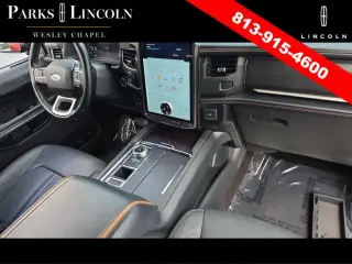Ford Expedition 2023 4x2 Platinum 4dr SUV
