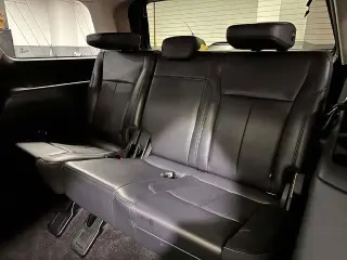 Ford Expedition 2023 4x4 XLT 4dr SUV