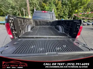 2017 Ram 1500 Express 4x4 Quad Cab 6''4" Box