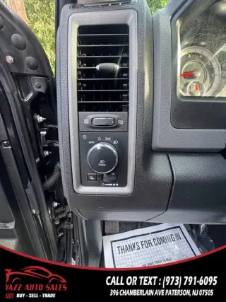 2017 Ram 1500 Express 4x4 Quad Cab 6''4" Box