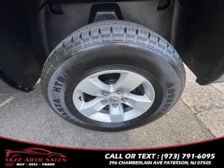2017 Ram 1500 Express 4x4 Quad Cab 6''4" Box