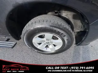 2017 Ram 1500 Express 4x4 Quad Cab 6''4" Box