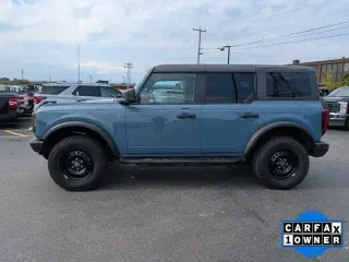 Ford Bronco 2022 4x4 Black Diamond 4dr SUV