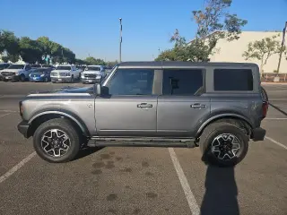Ford Bronco 2024 4x4 Outer Banks 4dr SUV