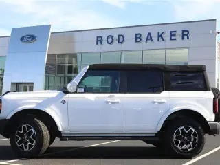 Ford Bronco 2023 4x4 Outer Banks 4dr SUV