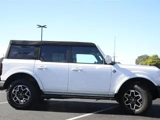Ford Bronco 2023 4x4 Outer Banks 4dr SUV