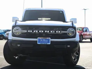 Ford Bronco 2023 4x4 Outer Banks 4dr SUV