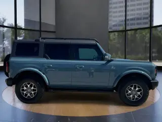 Ford Bronco 2023 4x4 Outer Banks 4dr SUV