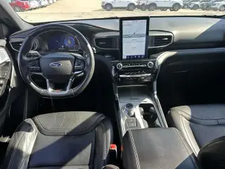 Ford Explorer 2022 AWD ST 4dr SUV