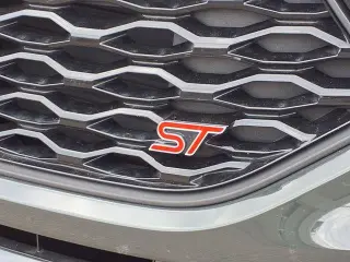 Ford Explorer 2023 AWD ST 4dr SUV
