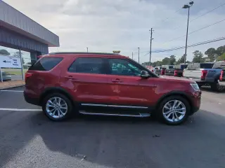 Ford Explorer 2019 XLT 4 SUV