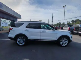 Ford Explorer 2016 XLT 4 SUV