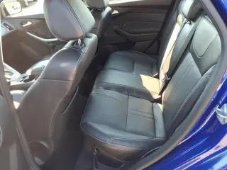 Ford Focus 2014 SE 4dr Sedán