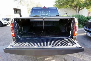 Ram 1500 2020 4x2 Laramie 4dr Crew Cab 5.6 ft. SB Pickup