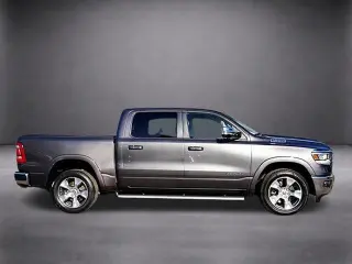 Ram 1500 2020 4x2 Laramie 4dr Crew Cab 5.6 ft. SB Pickup