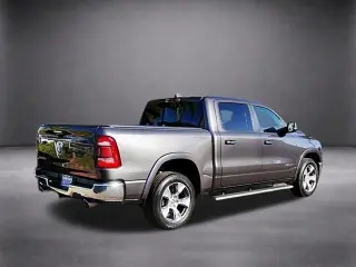 Ram 1500 2020 4x2 Laramie 4dr Crew Cab 5.6 ft. SB Pickup