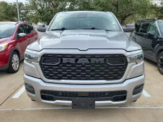 Ram 1500 2025 4x2 Tradesman 4dr Crew Cab 5.6 ft. SB Pickup
