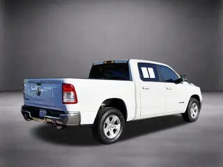 Ram 1500 2022 4x2 Big Horn cabina paso corto 4 puertas 5.6 pies SB Pickup