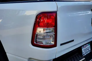 Ram 1500 2022 4x2 Big Horn cabina paso corto 4 puertas 5.6 pies SB Pickup