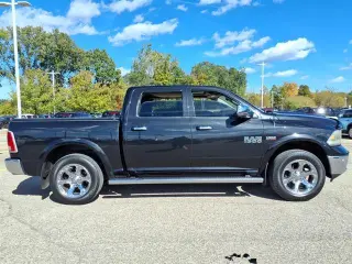 Ram 1500 2016 4x4 Laramie 4dr Crew Cab 5.5 ft. SB Pickup