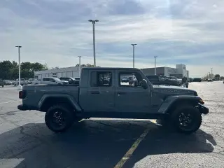 Jeep Gladiator 2025 4x4 Sport 4dr Crew Cab 5.0 ft. SB