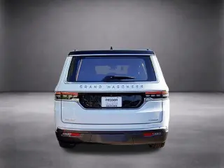 Jeep Grand Wagoneer 2022 4x4 Serie III 4dr SUV