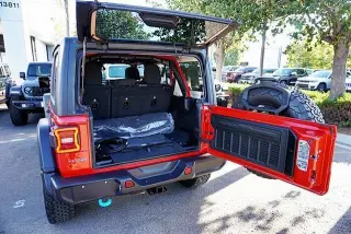 Jeep Wrangler 2025 4x4 Rubicon 4xe 4dr SUV
