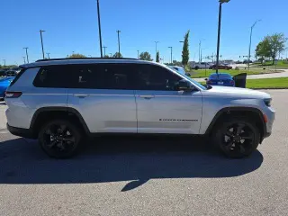 Jeep Grand Cherokee L 2024 4x4 Limited 4dr SUV