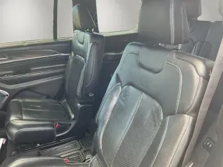 Jeep Grand Cherokee L 2022 4x2 Overland SUV de 4 puertas