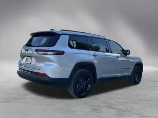 Jeep Grand Cherokee L 2025 4x2 Laredo 4 SUV