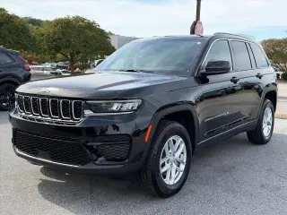 Jeep Grand Cherokee 2025 4x4 Laredo 4dr SUV