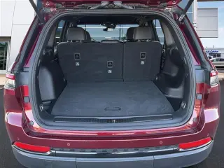 Jeep Grand Cherokee 2024 4x4 Laredo 4dr SUV