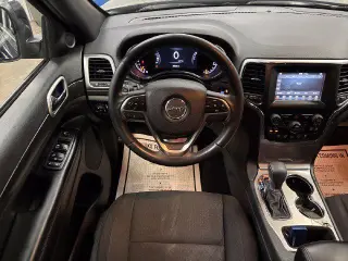 Jeep Grand Cherokee 2018 4x4 Laredo SUV de 4 puertas