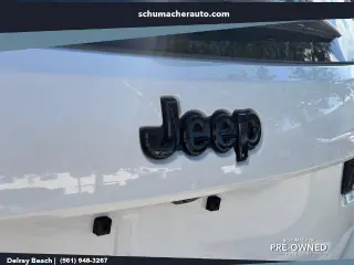 Jeep Grand Cherokee 2021 4x2 Laredo E 4dr SUV