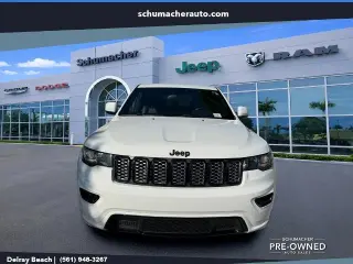 Jeep Grand Cherokee 2021 4x2 Laredo E 4dr SUV
