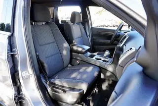 Jeep Grand Cherokee 2019 4x2 Laredo 4dr SUV